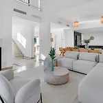 Vacation I Faldo, Golf Valley, Private Heated Pool, Bbq, 24h Security, World-class Dining, 10 Min From Puerto Banus Villa Marbella