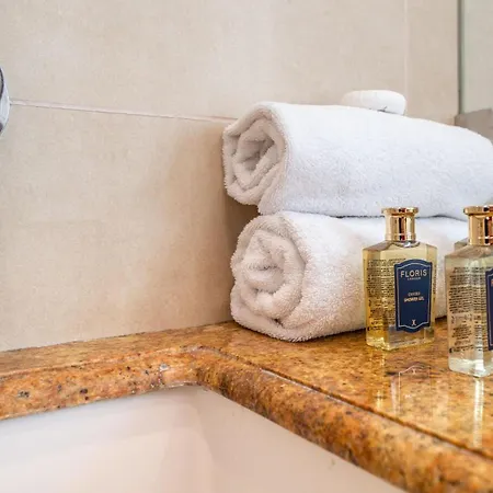 Vacation I Faldo, Golf Valley, Private Pool, 24h Security, 10 Min From The Marina * Marbella