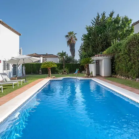 Villa Vacation I Faldo, Golf Valley, Private Pool, 24h Security, 10 Min From The Marina *