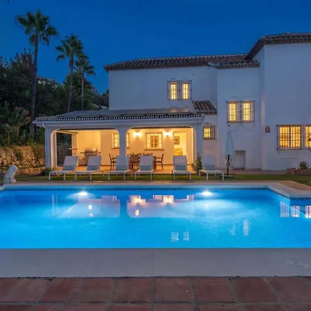 Vacation I Faldo, Golf Valley, Private Pool, 24h Security, 10 Min From The Marina * Marbella