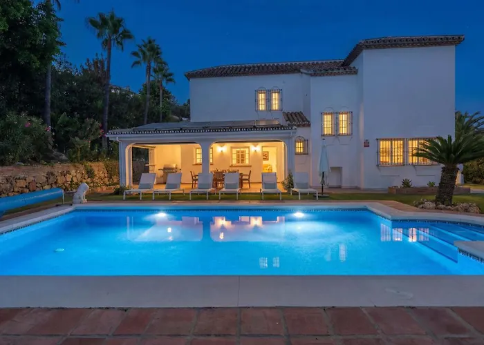 Vacation I Faldo, Golf Valley, Private Pool, 24h Security, 10 Min From The Marina * Marbella